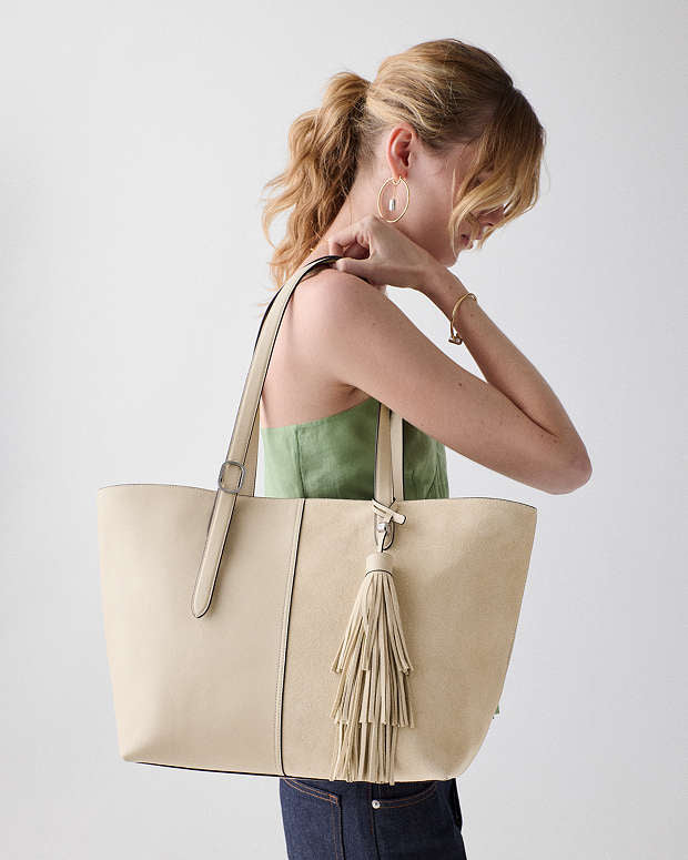 ♠️kate spade 454 Suede Fringe Tote Bag, Light Sand NWT